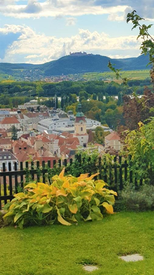 Blick Ueber Krems Mit Gartenpavillon ภายนอก รูปภาพ